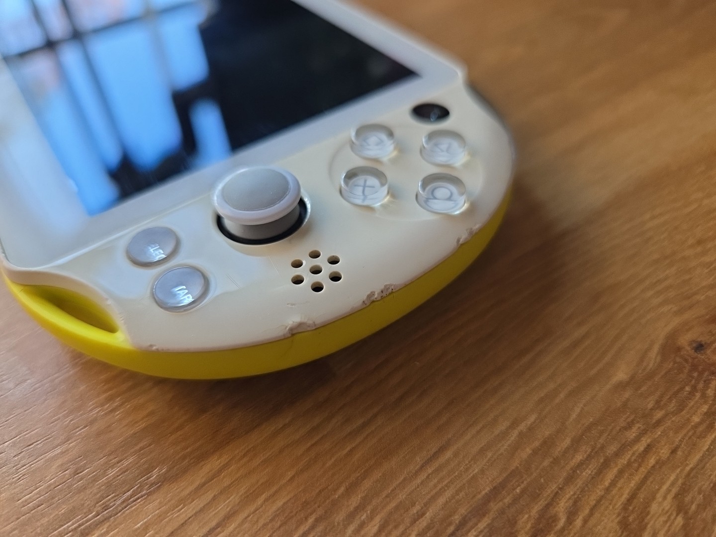 Sony PlayStation Vita Slim PS VITA Pch-2000 Lime Green Console