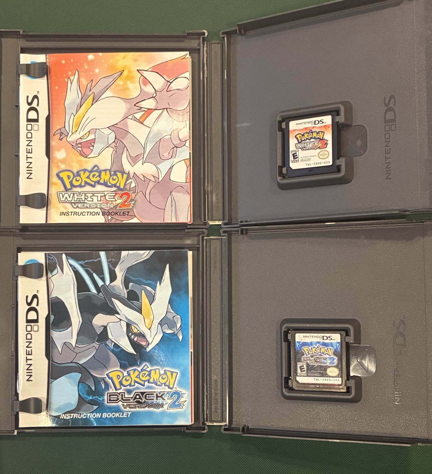 Pokemon Black 2 & Pokemon White 2 Nintendo DS Complete CIB Lot Authentic