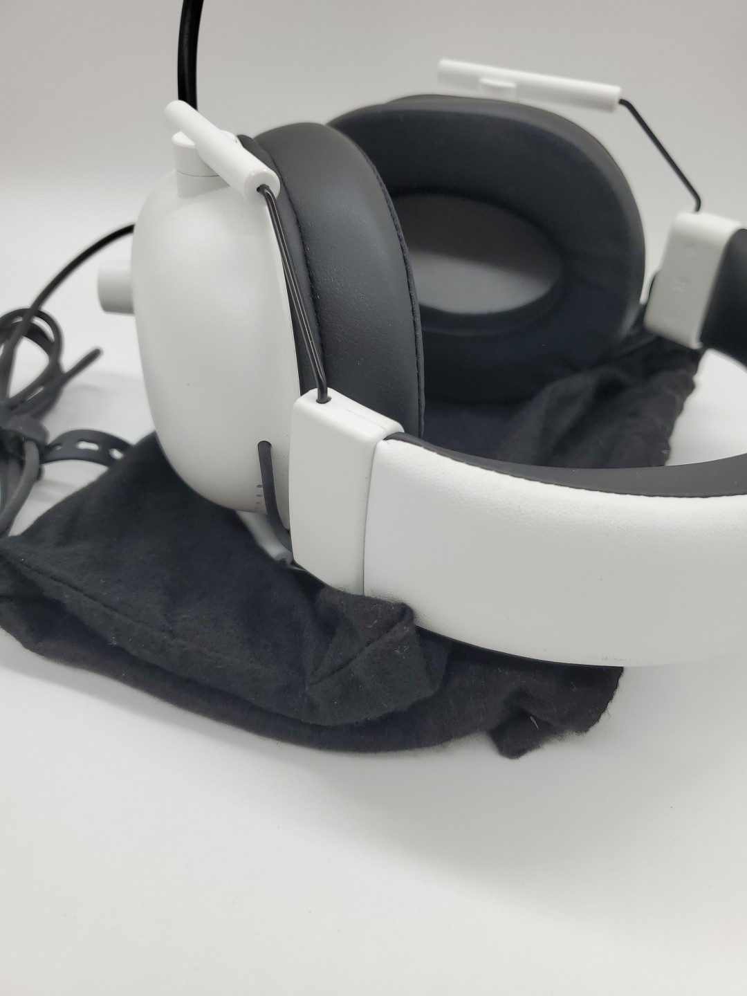 Razer Blackshark V2 X White Over the Ear Gaming Headset