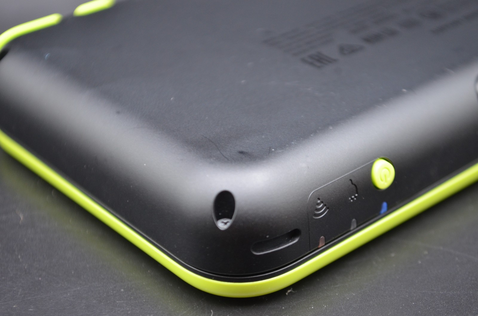 [US DUTY PAID] New Nintendo 2DS XL LL black lime Console Japanese game 004