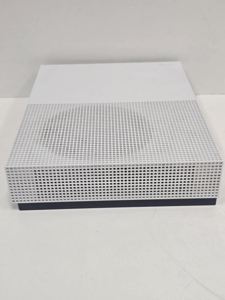 MICROSOFT XBOX ONE S (P21028928)