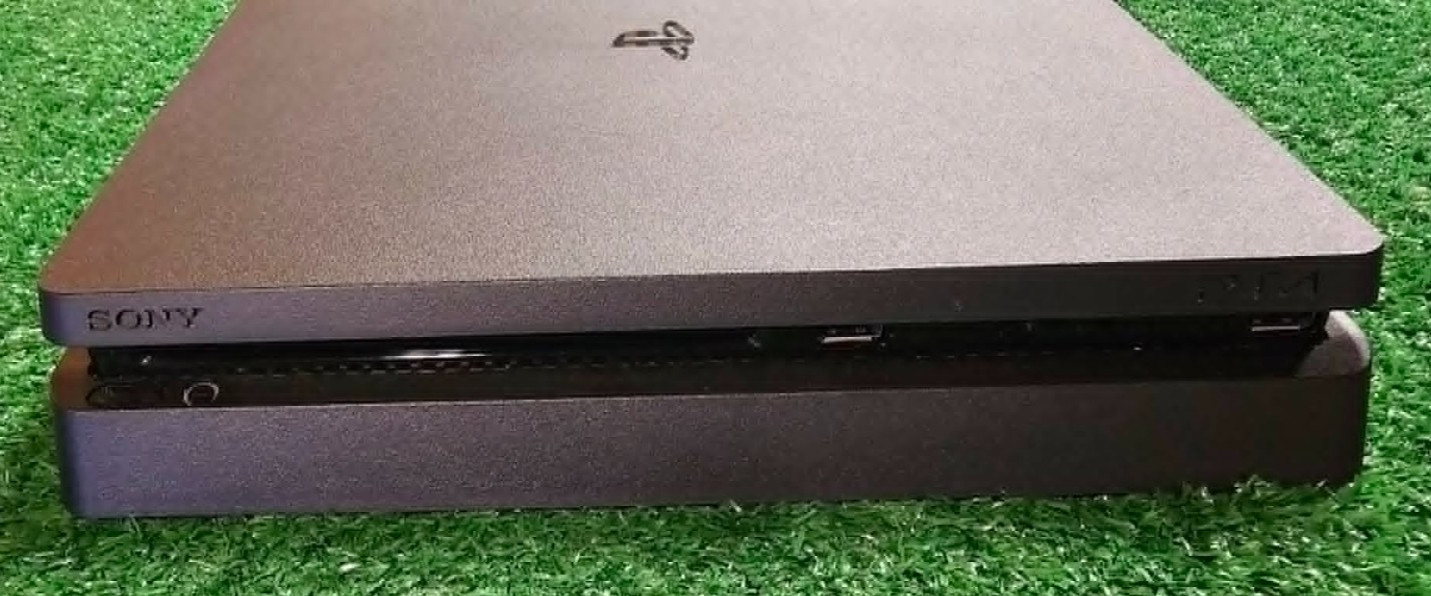 Sony PS4 Slim 1TB Console Bundle (5 Games, 2 Controllers) TESTED
