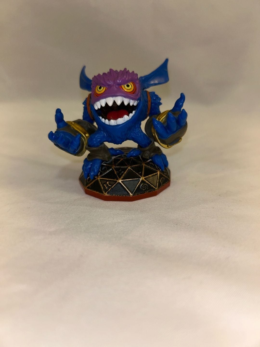 Skylanders Trap Team: Fizzy Frenzy Pop Fizz (Magic Element) Figure Series 3