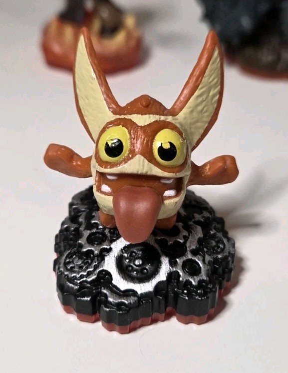 Skylander Lot Of 5 Trigger Snappy Fist Bump Torch Drobot Gill Grunt Activision
