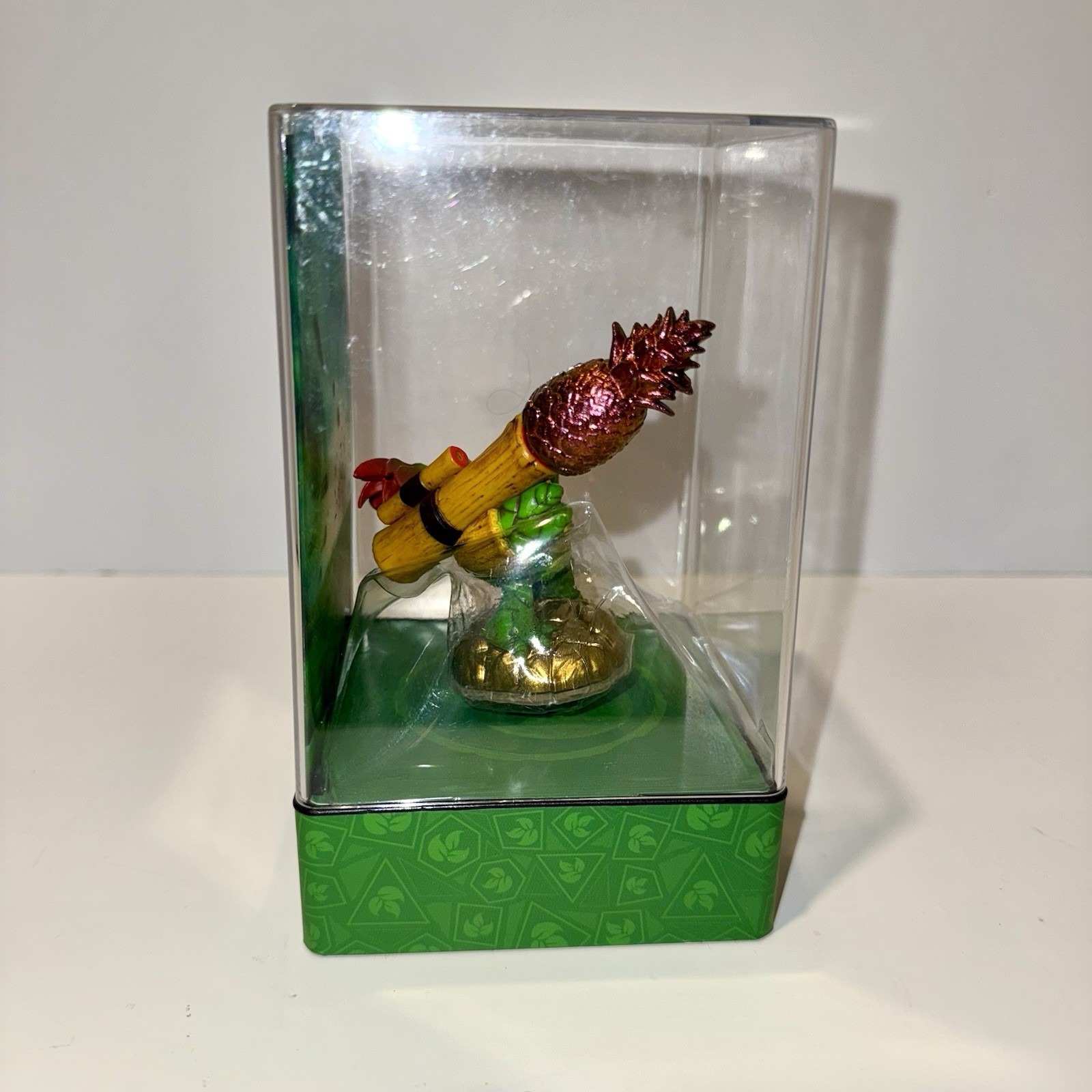 Skylanders Eon’s Elite Zook Figure w/ Display Case