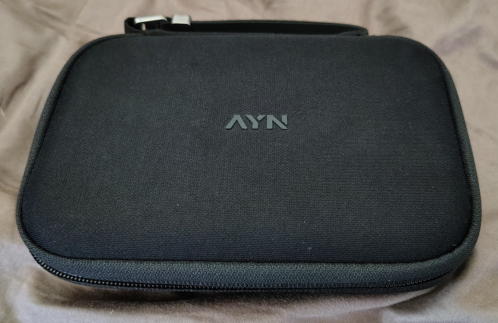 Ayn Thor Max Black 2TB (16GB/1TB + 1TB Sandisk microSD) PS2 Skin & 2 cases