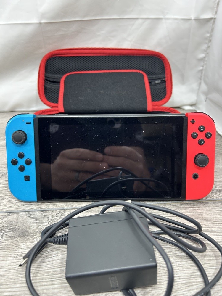 Nintendo Switch hac-001(-01) with charger and case