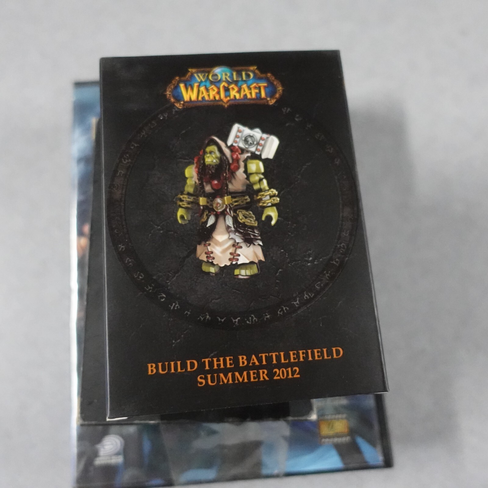 Mega Bloks World of Warcraft: Exclusive Shaman Thrall 2012 with Game