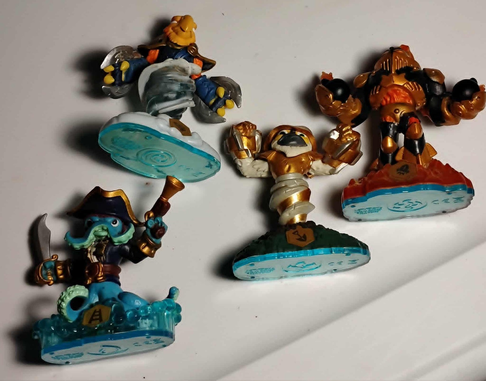 Set of 4 SKYLANDERS SWAPPERS Swap Force blue bottoms GRILLA DRILLA *SWAPPERS*