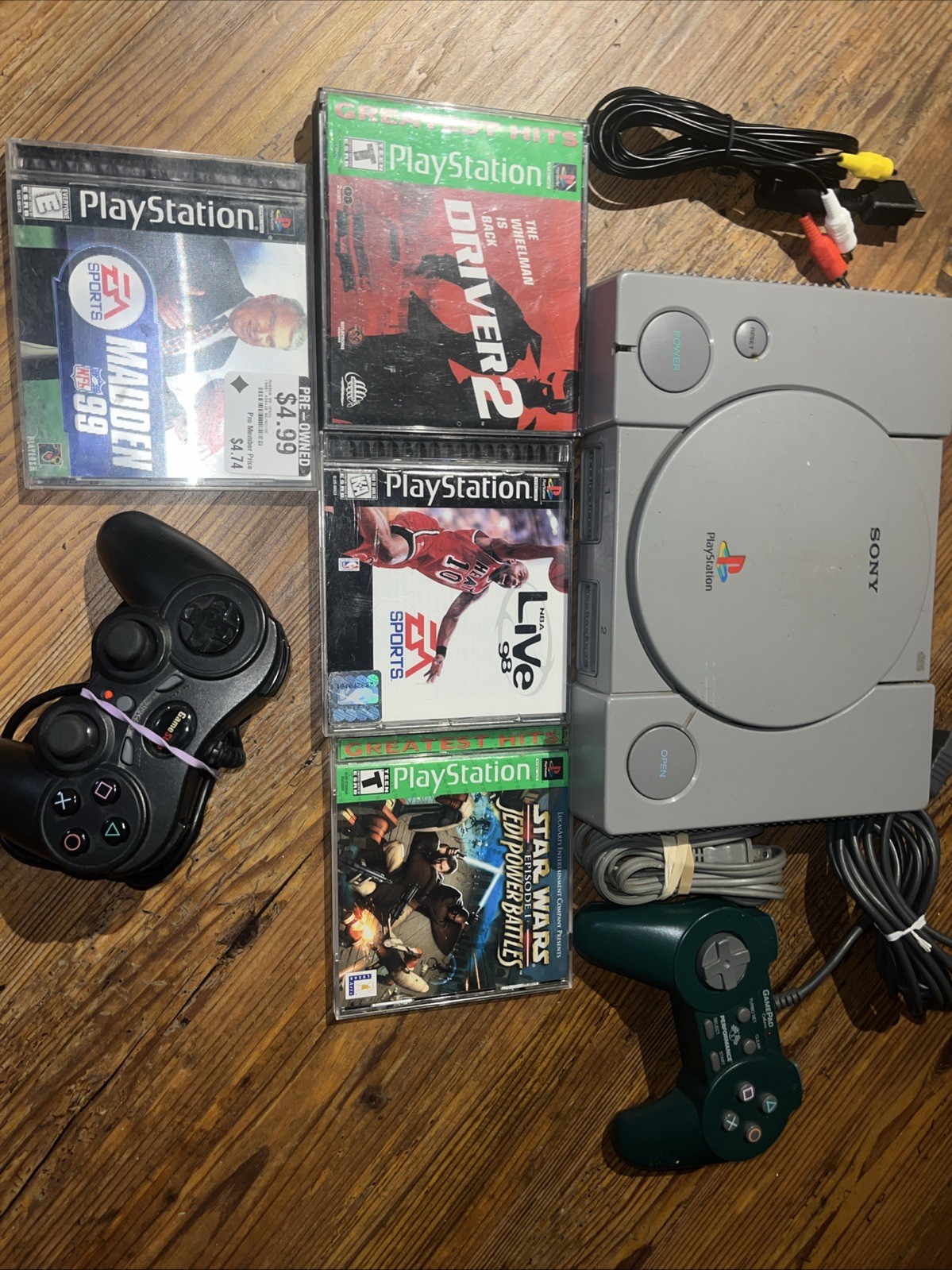 Sony PlayStation 1 PS1 Console SCPH-7501 Controllers Games Cords