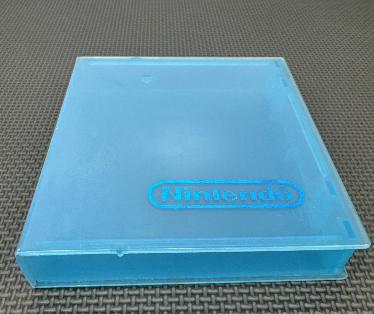 Nintendo Clear Blue Plastic NES Cartridge Hard Clamshell Case