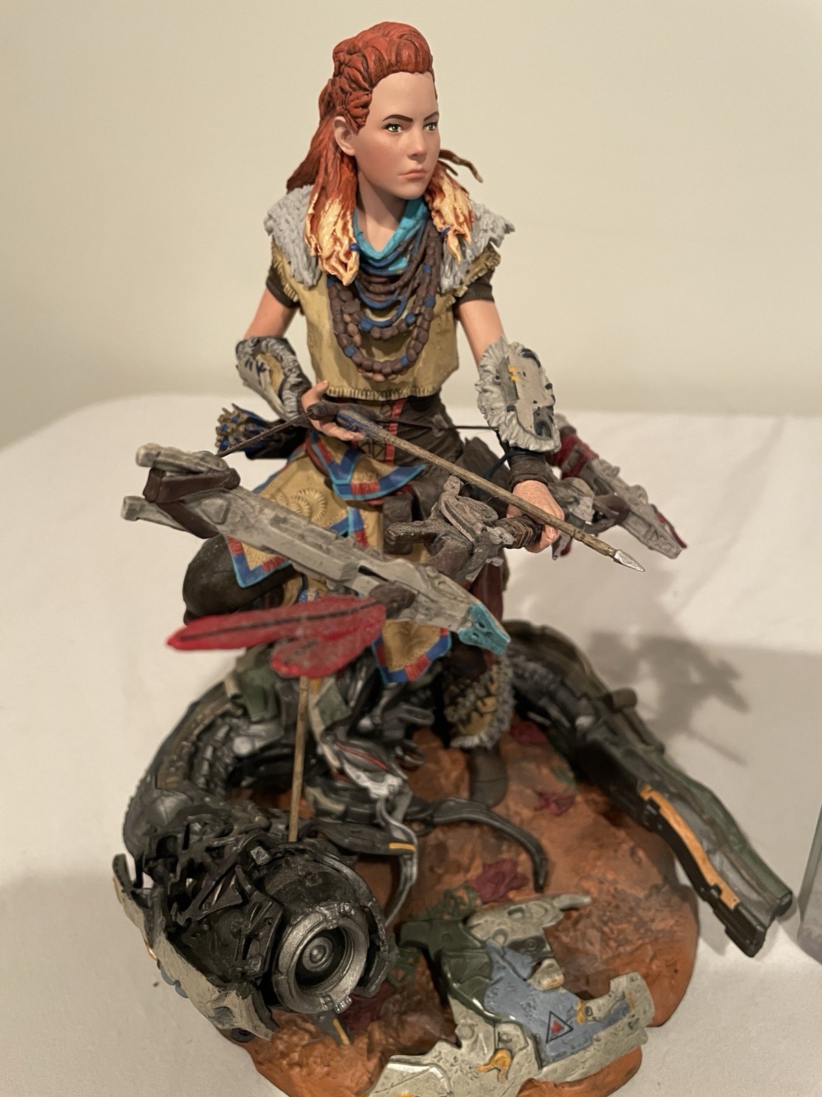 Horizon Zero Dawn Collector’s Edition 9″ Statue Huntress Aloy With Complete Game