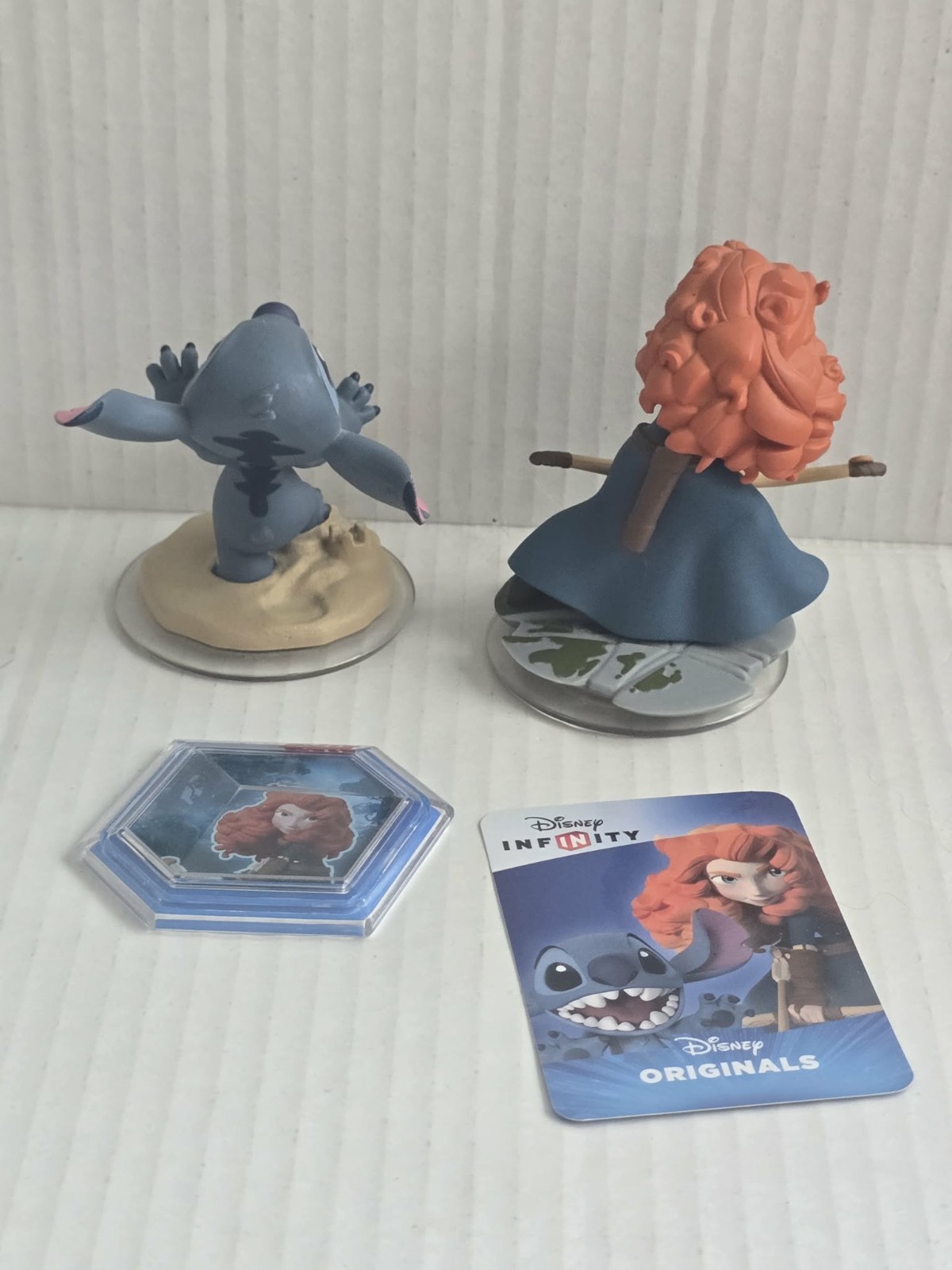 Disney Infinity Brave’s Merida and Stitch, Disc & Card – Video Game Accessory
