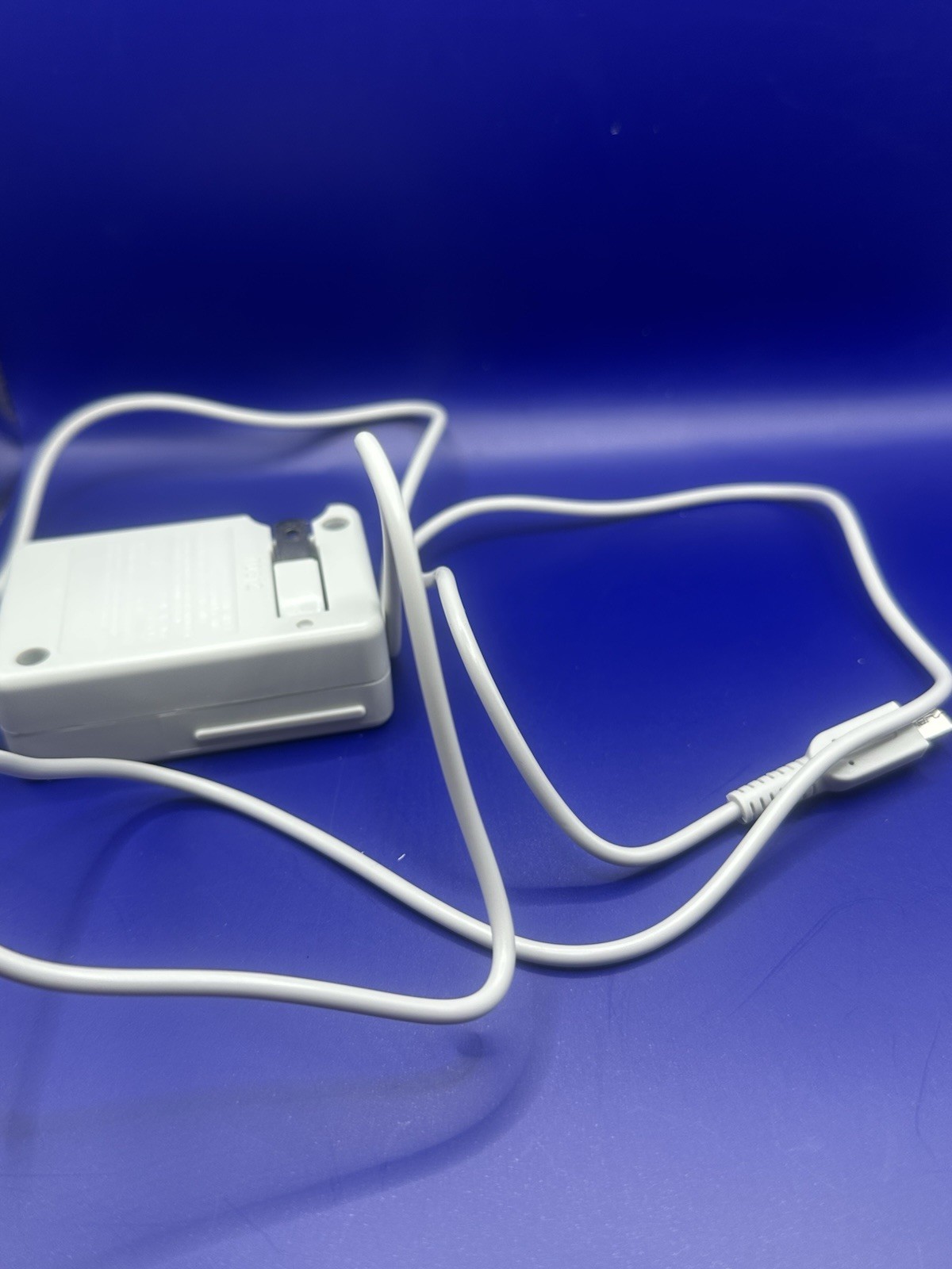 Nintendo DSi Japan version console White Handheld System W Charger T/ Working