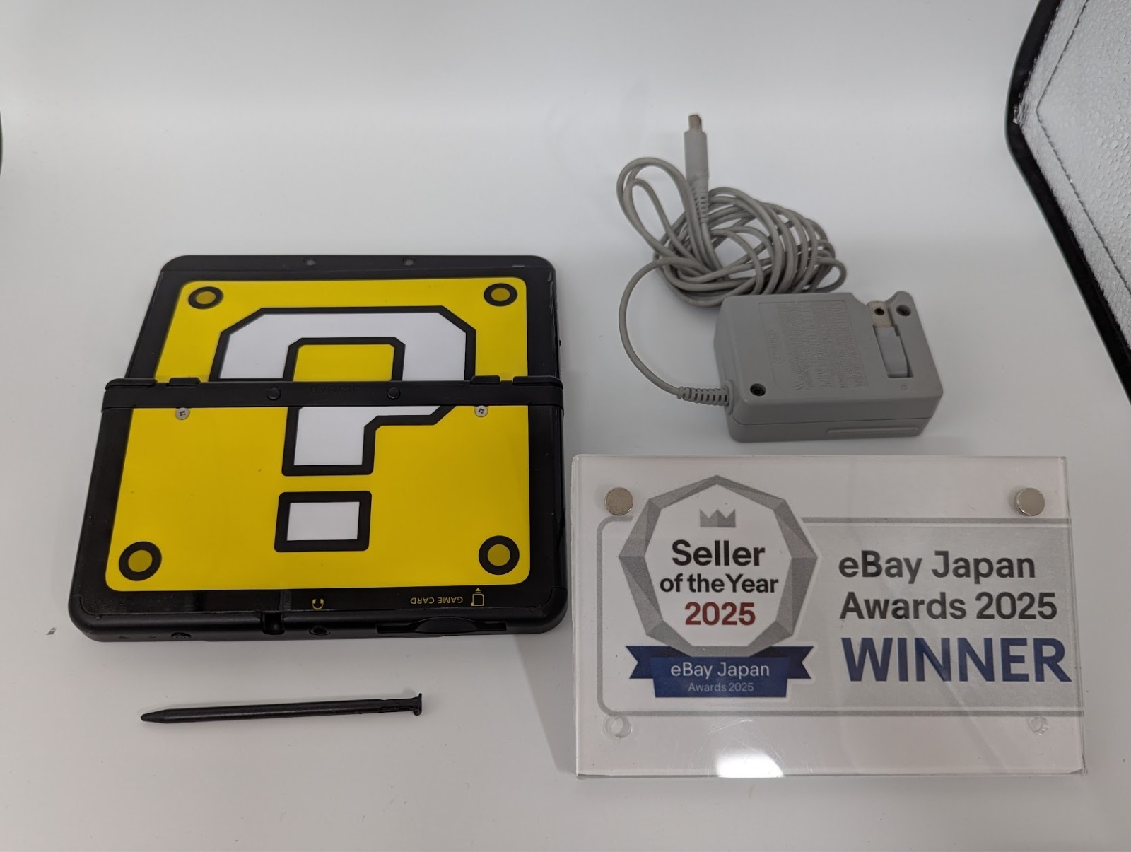 B522 Nintendo new 3DS console Black Japan w/pen plate adapter
