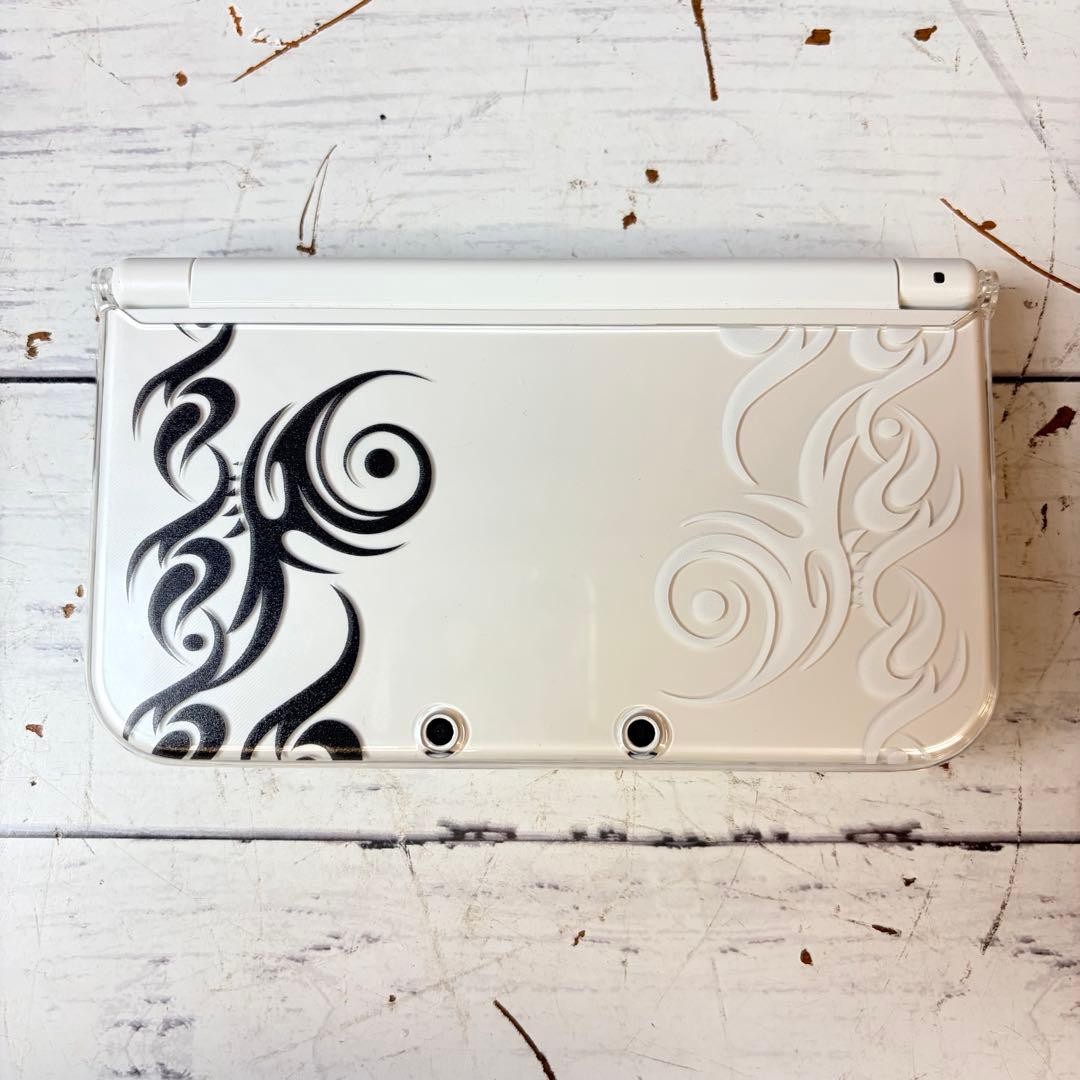3DS/2DS/DS Nintendo 3Dsll Red-001 Pearl White Charger With Software Japan