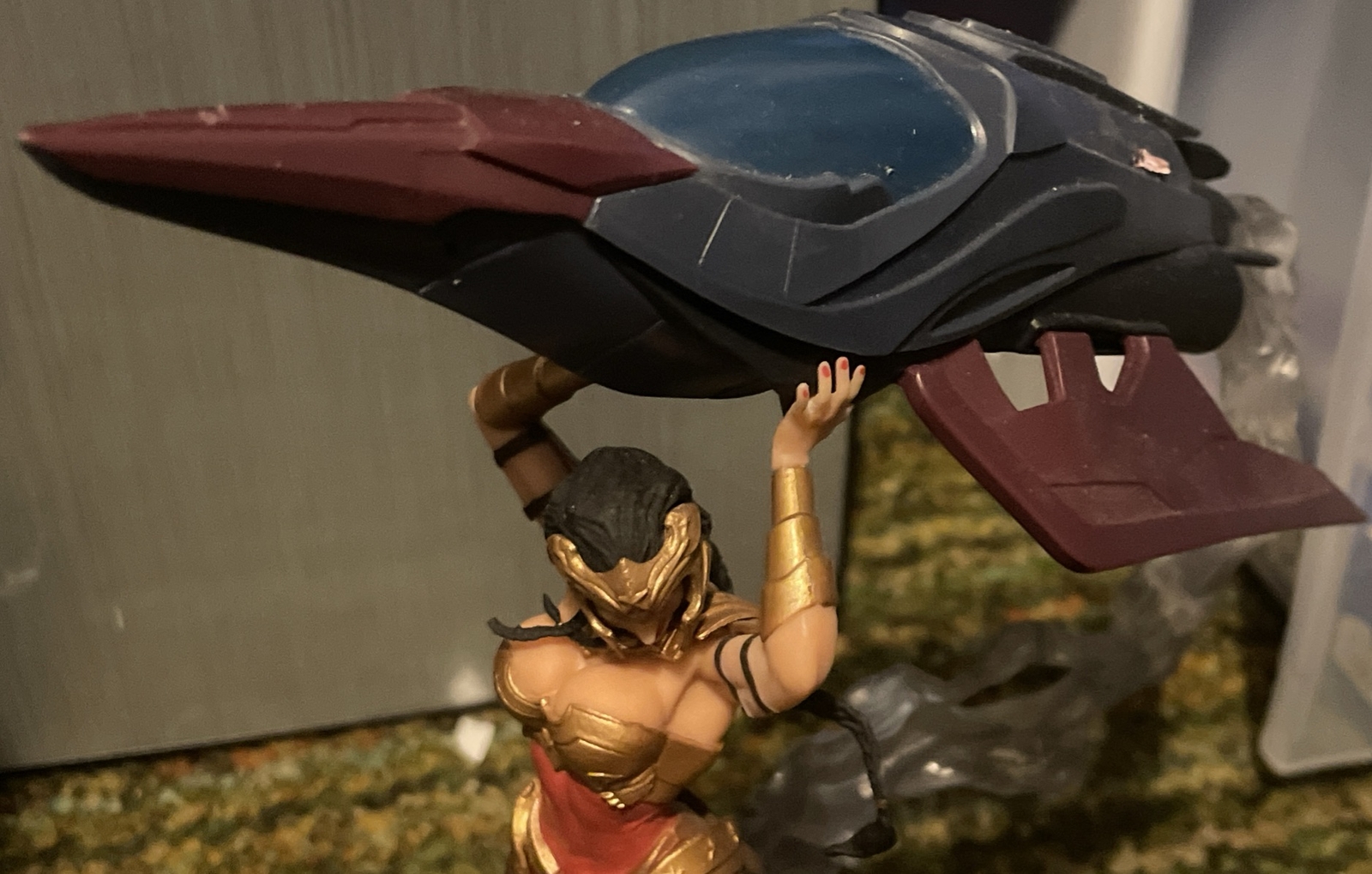 DAMAGED INJUSTICE GODS AMONG US STATUE FIGURE BATMAN WONDER WOMAN NO WINGS