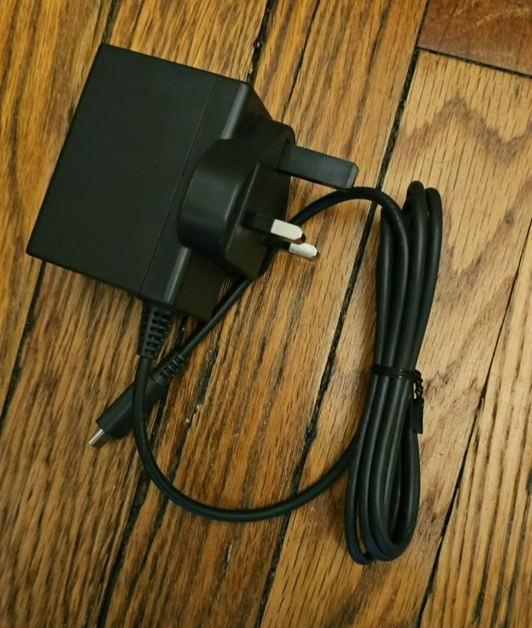 Original Nintendo Switch AC Adapter HAC-002 UKV HAC-A-ADHMM-UKV-P3