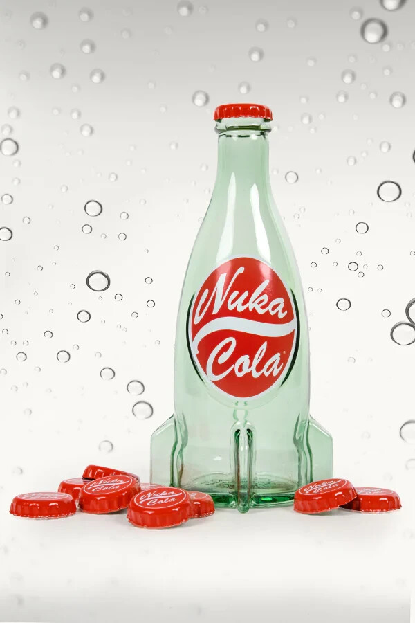 Fallout Nuka Cola Green Glass Bottle 12 oz & 10 Red Caps Bethesda 2024 NEW