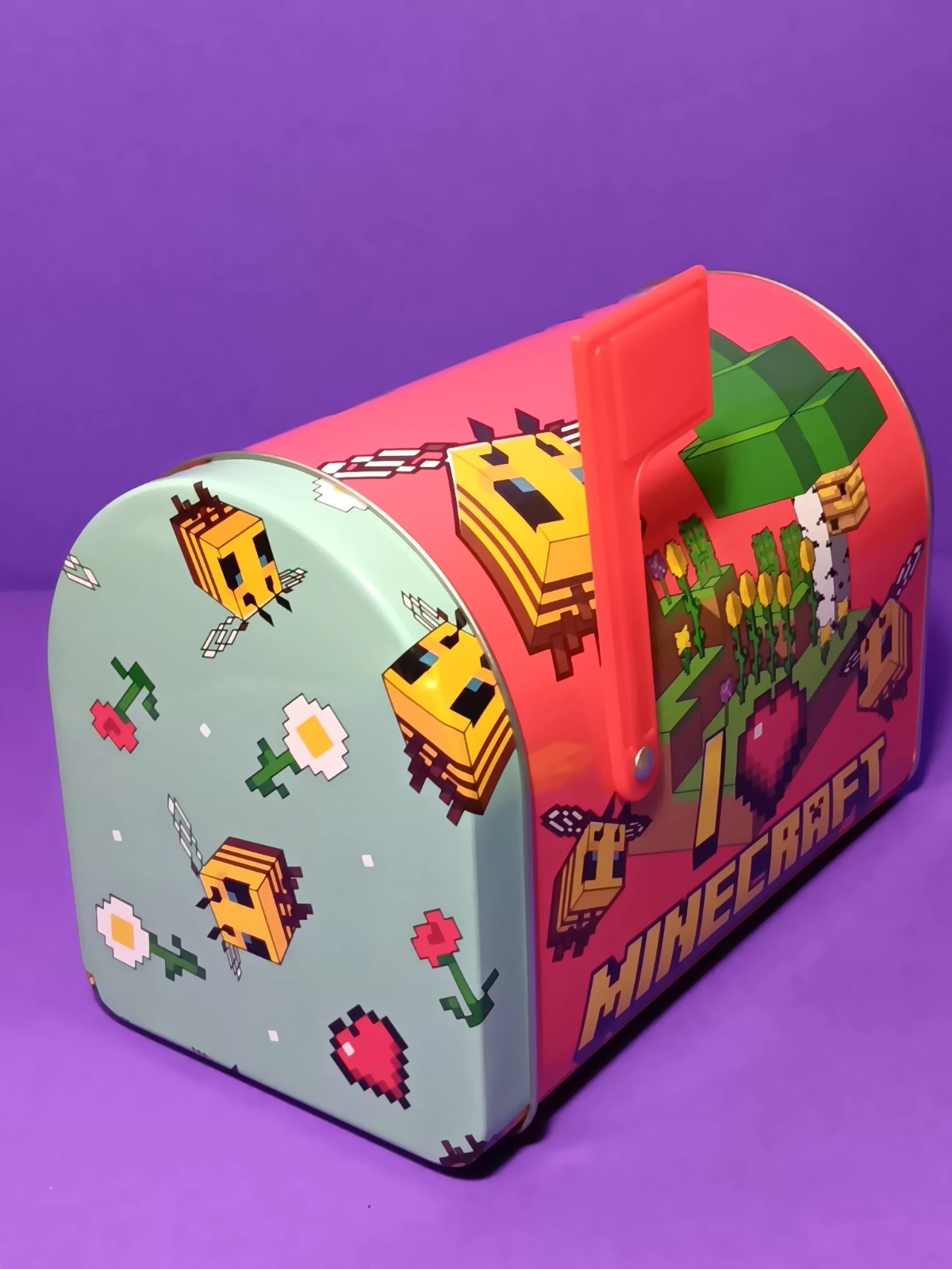 Minecraft Metal Tin Mailbox with Flag Mojang 2024 The Tin Box Company Small