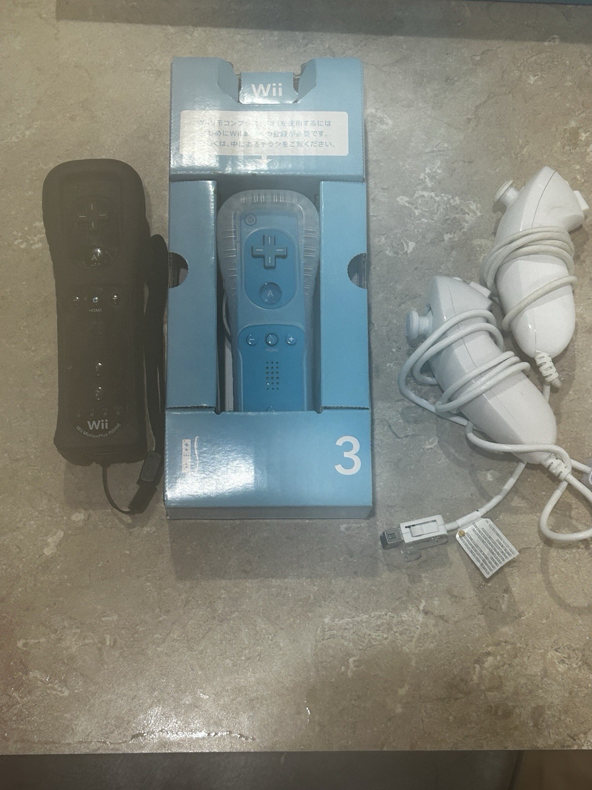 Nintendo Wii Wii Sports Resort JP REGION FREE Wii Remote Plus Console