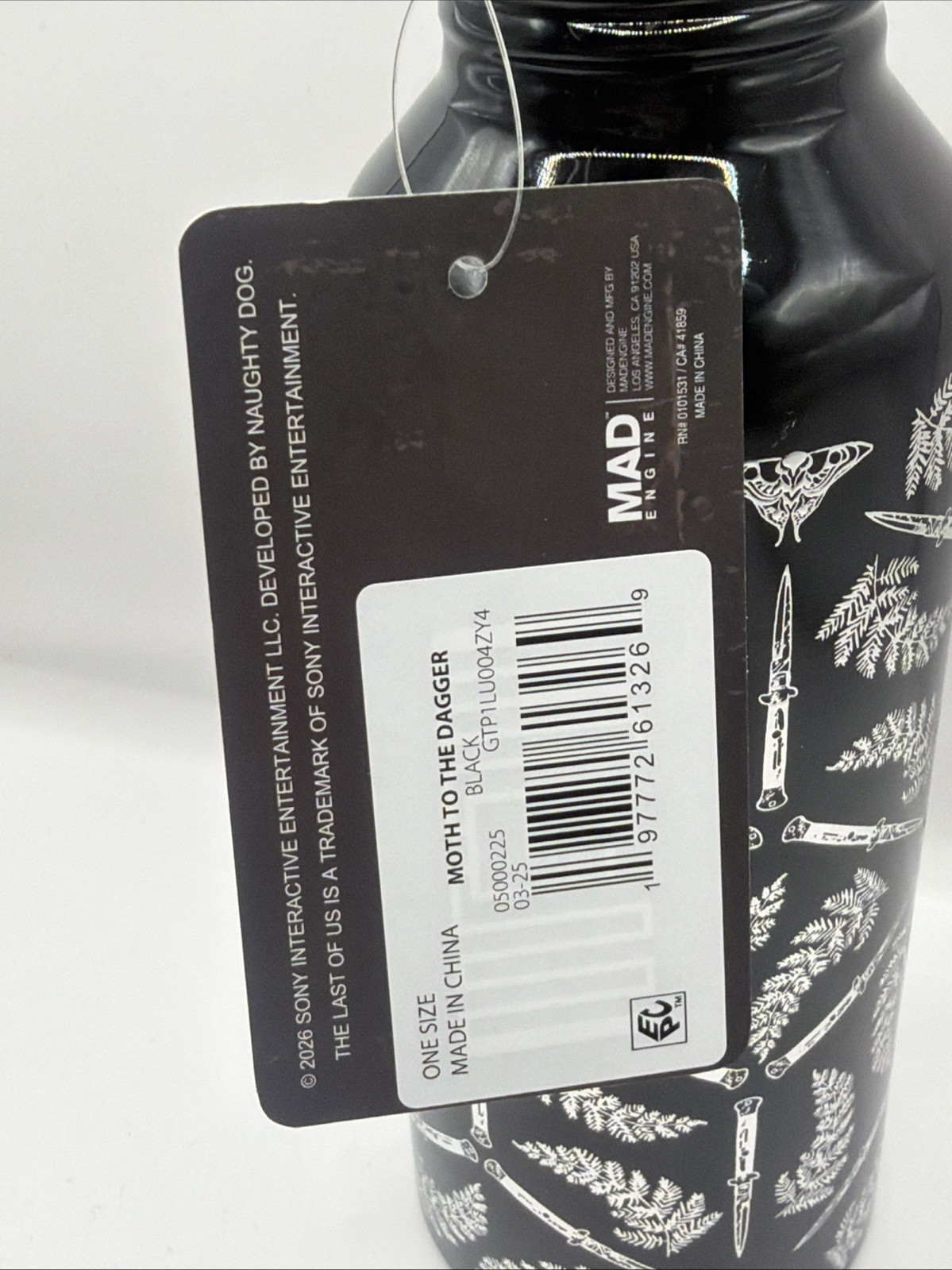 THE LAST OF US 18 Oz Black & Silver Water Bottle w/Carabiner – Brand NEW