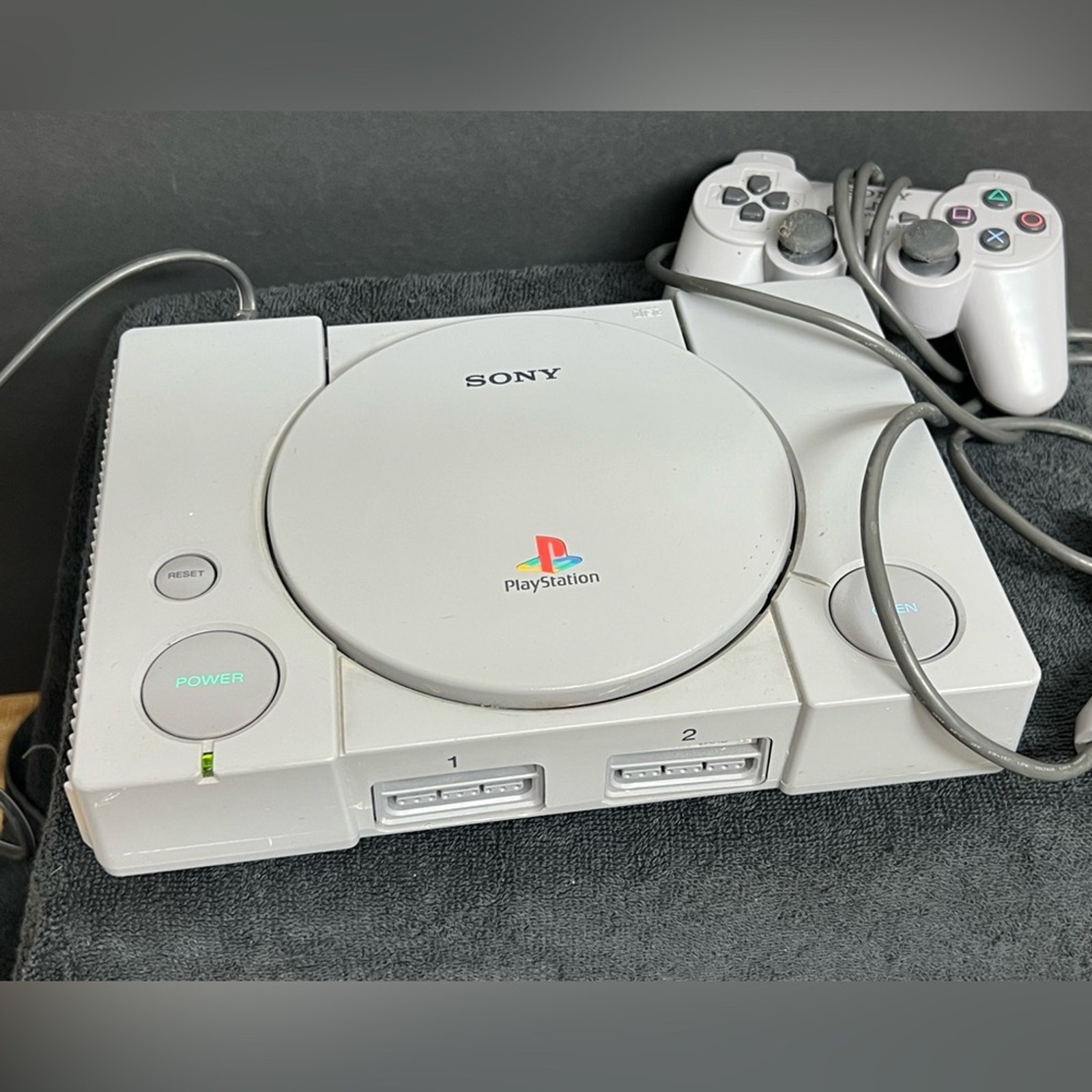 Sony PlayStation 1 SCPH-7501 Console Game System PS1 Wired Controller Bundle