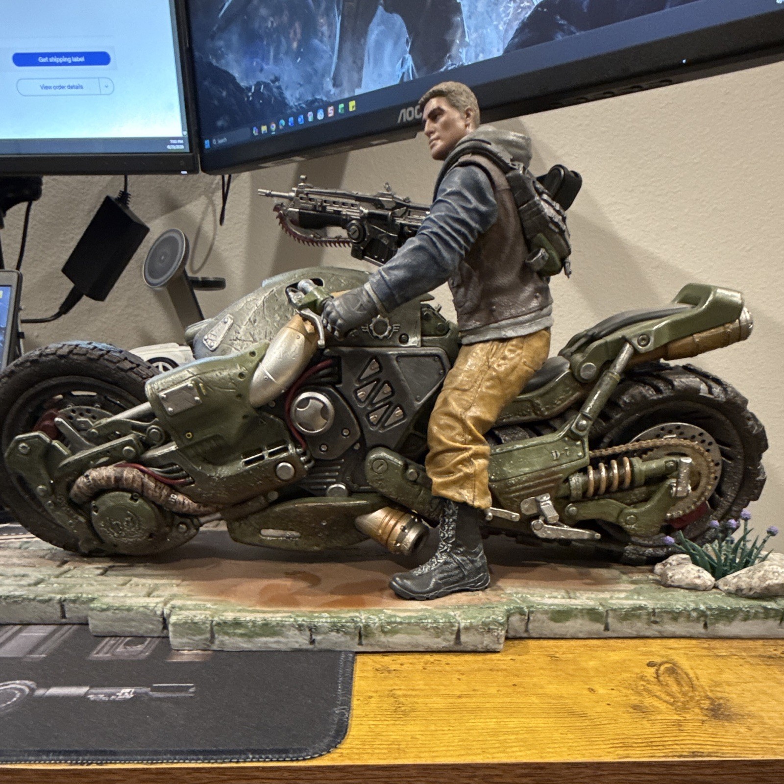 Gears of War 4 limited collectors edition Xbox JD Fenix Outsider Bike Statue