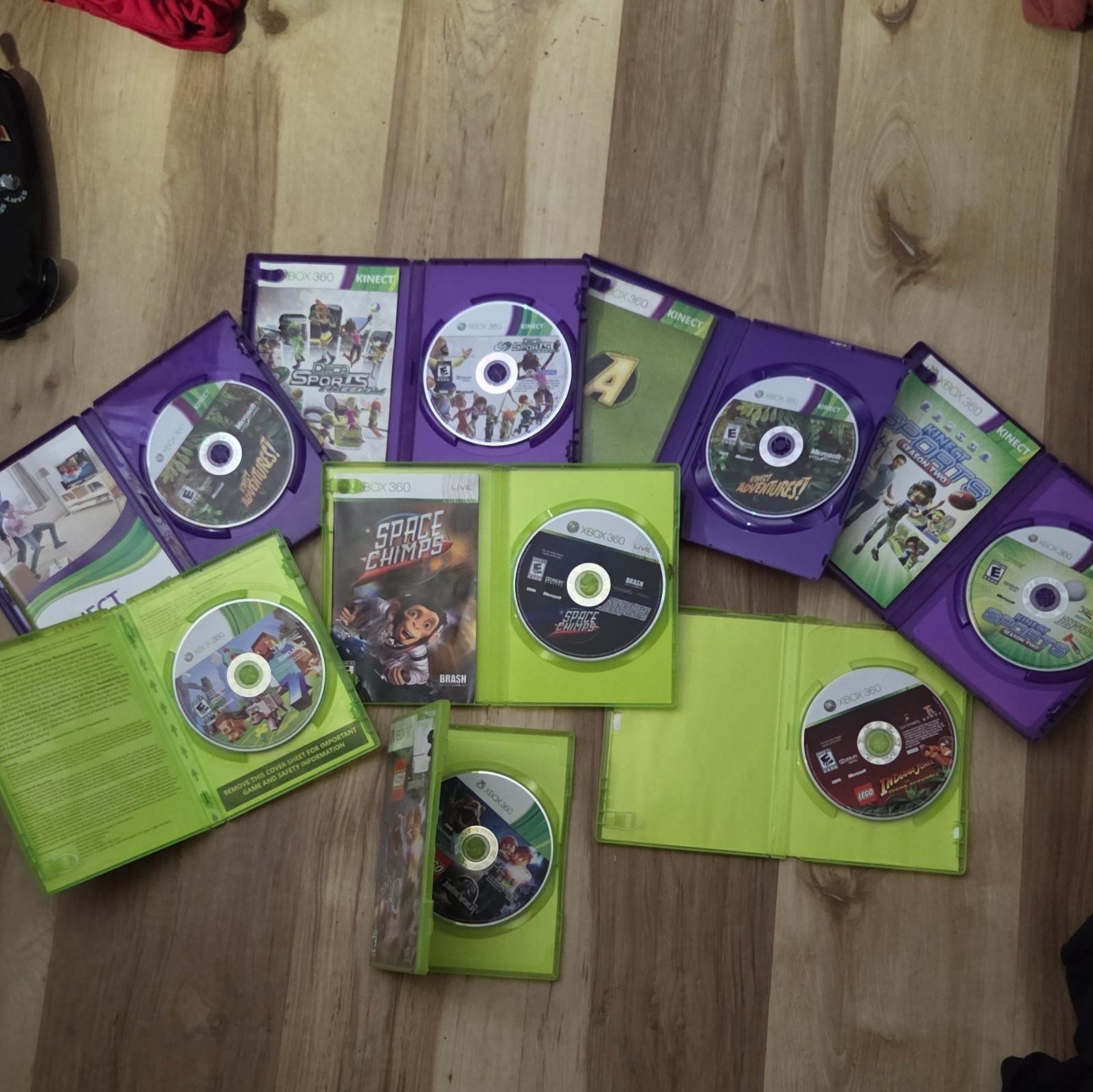 Microsoft Xbox 360 Game Lot Kinect Adventures Sports S2 Minecraft w/Cases