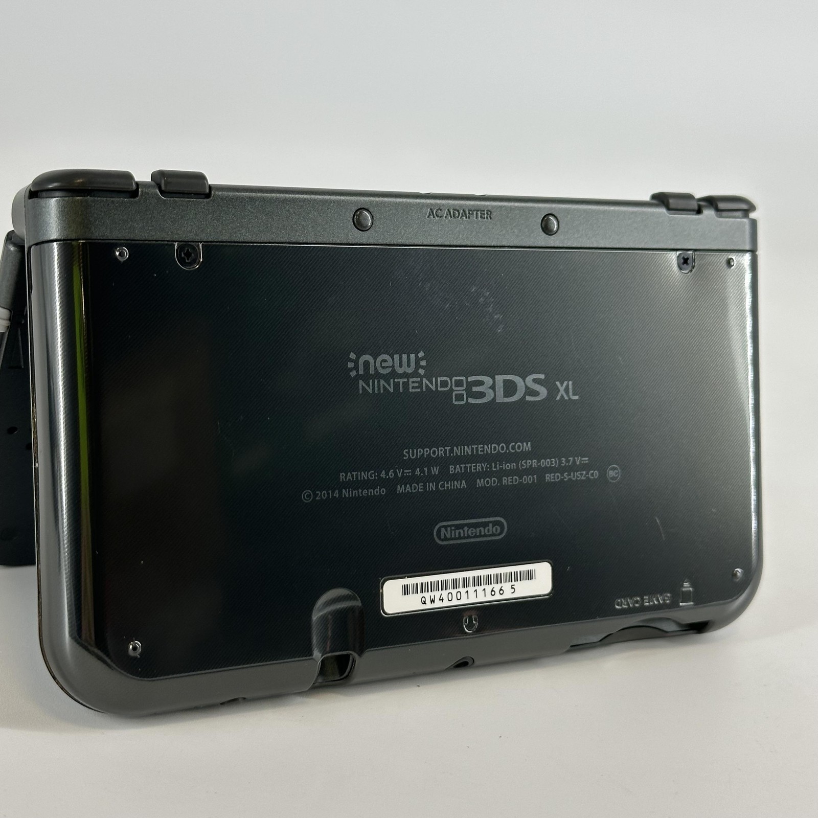 Nintendo New 3DS XL Handheld Console Gray – Very Good w/ Yellow Tint