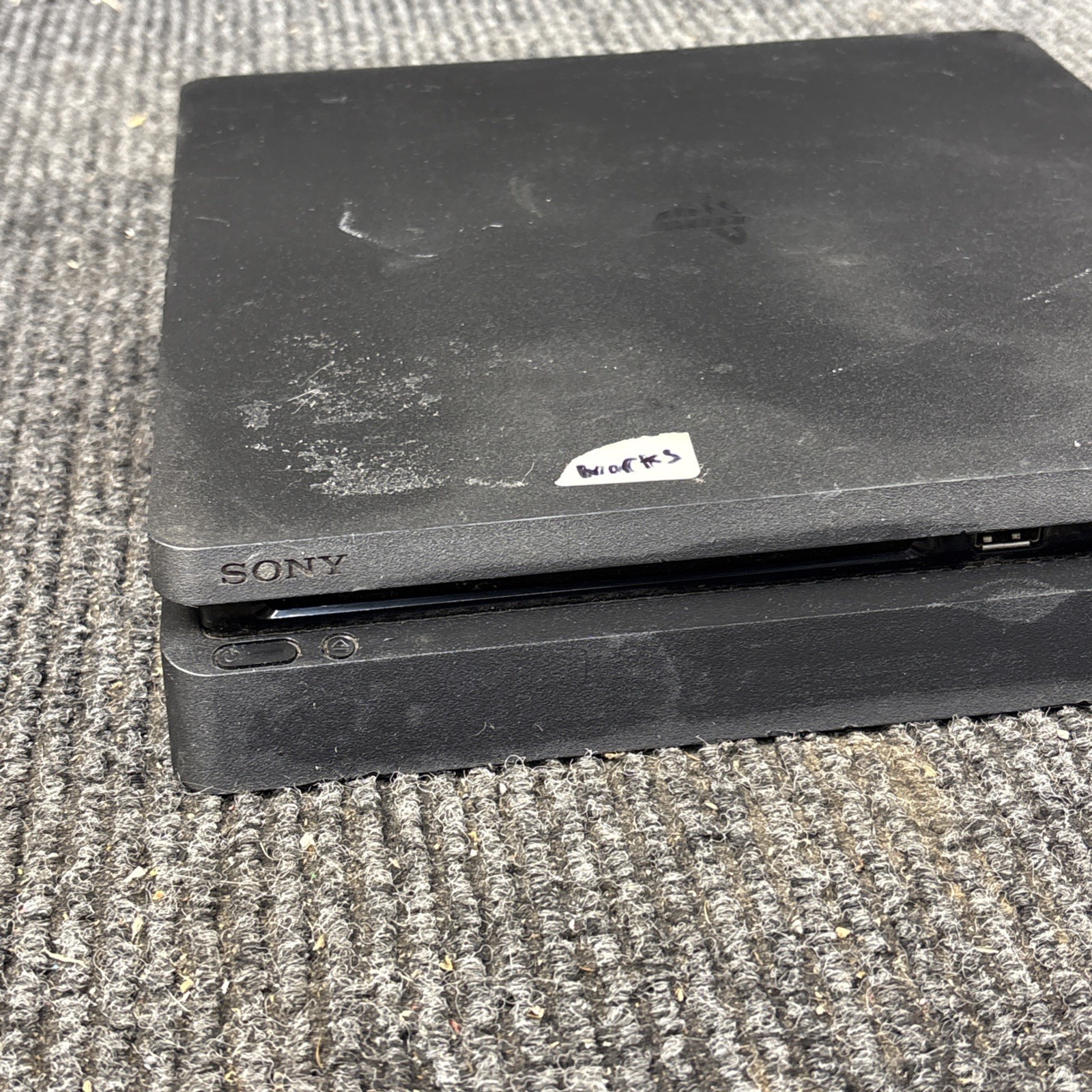 Sony PlayStation 4 PS4 Slim CUH-2215B 1TB Gaming Console ONLY Black FAIR
