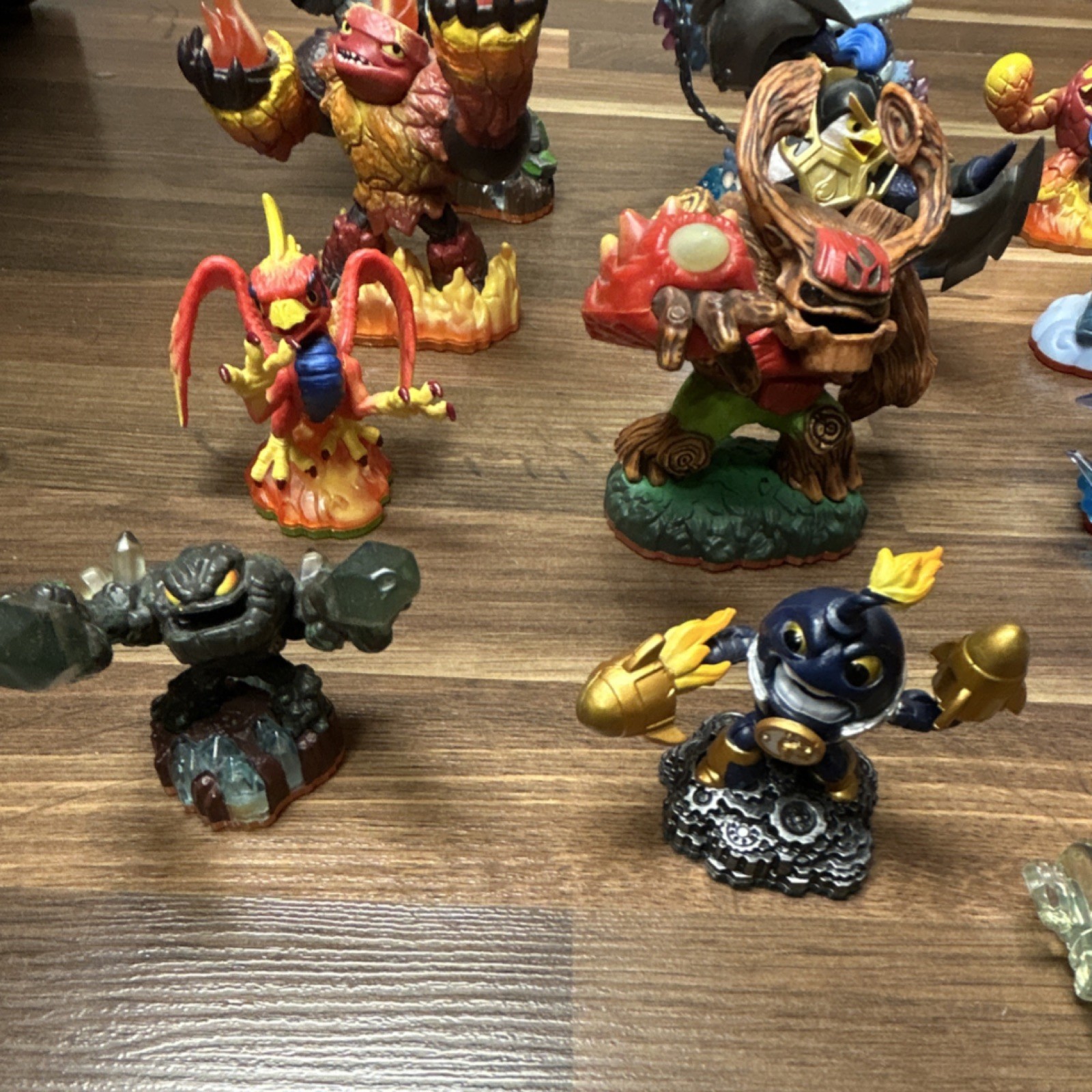 Activision Skylanders Giants Character Figure Pack Lot of 16- Trigger Happy