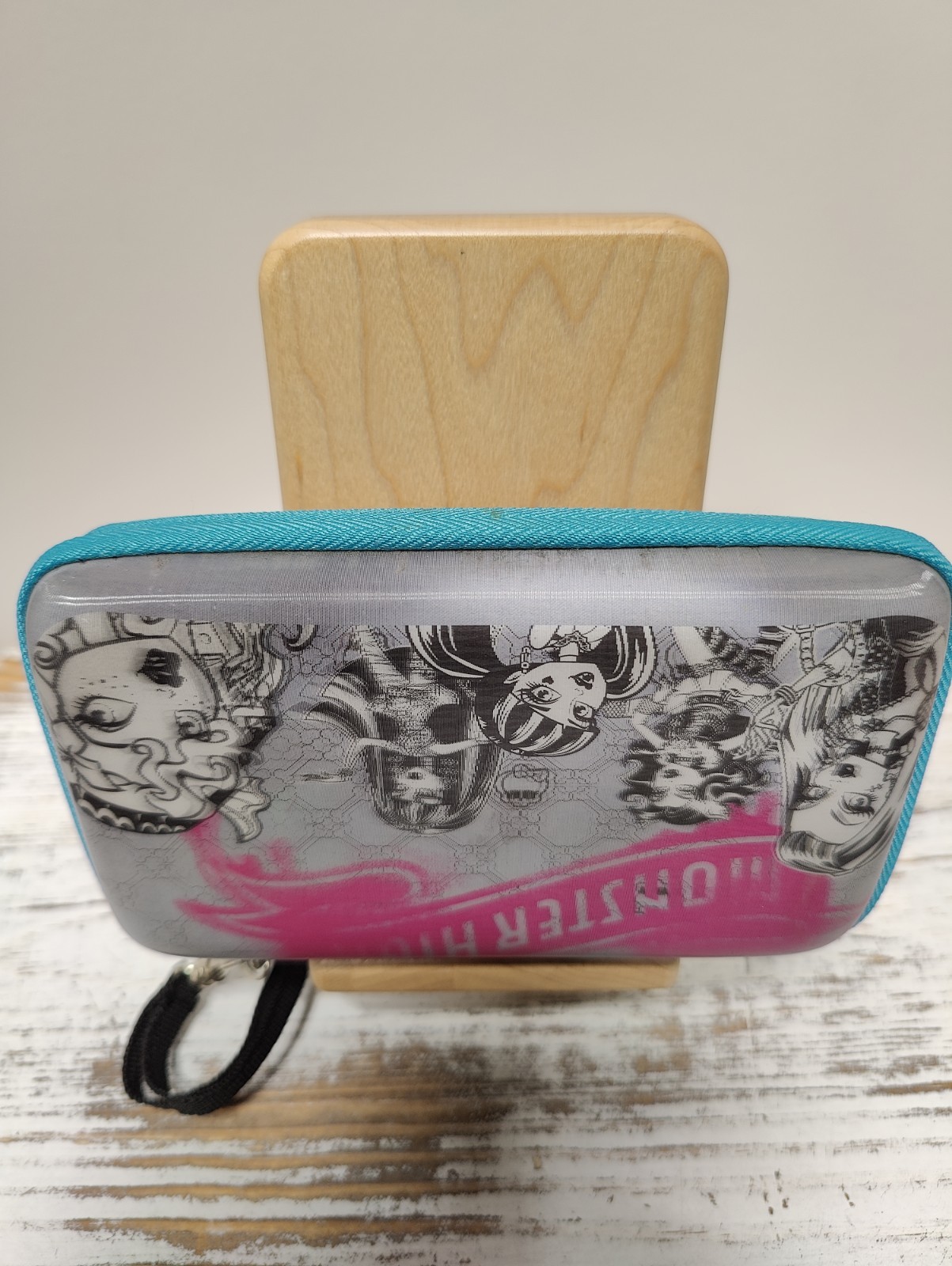 Monster High Hard Shell Nintendo DS 3DS Zippered Carry Travel Case