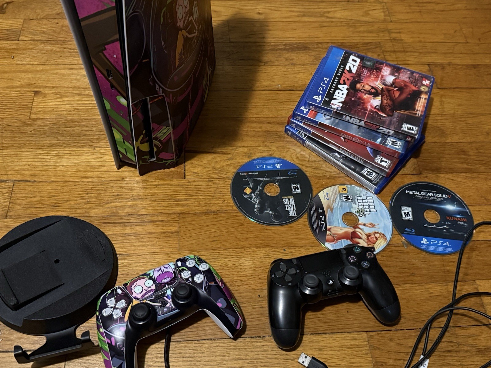 Custom Rick And Morty Sony PlayStation 5 Standard Edition With All Accessories.