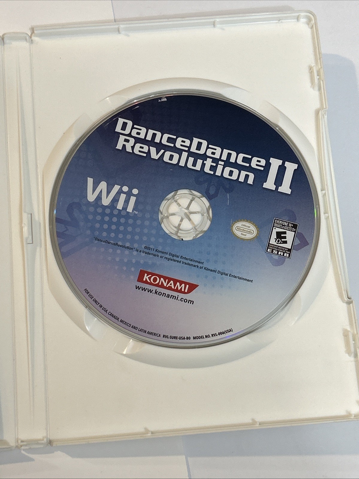 Dance Dance Revolution II 2 (Nintendo Wii, 2011) CIB Complete