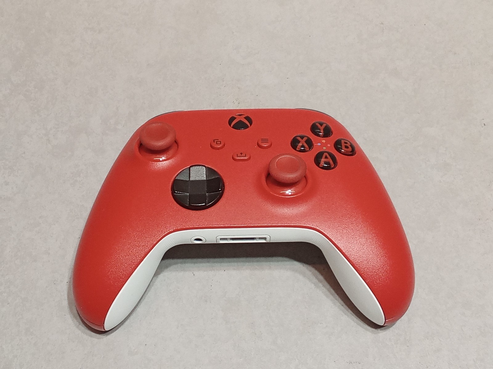 Microsoft Xbox Wireless Controller – Red/White/Black for Xbox Series X|S & One