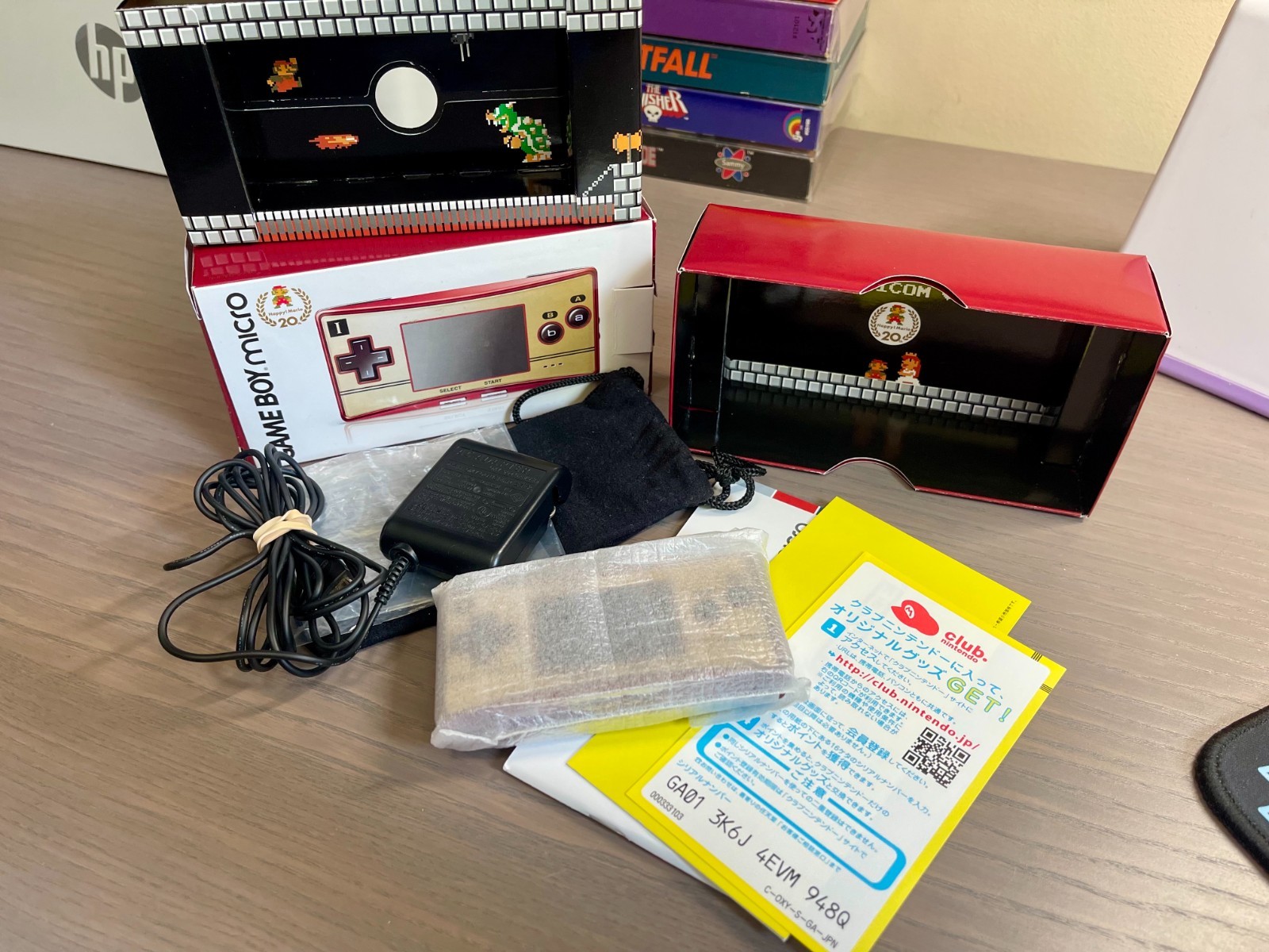 Nintendo Game Boy Micro Mario 20th Anniversary Famicom Edition Complete CIB JP