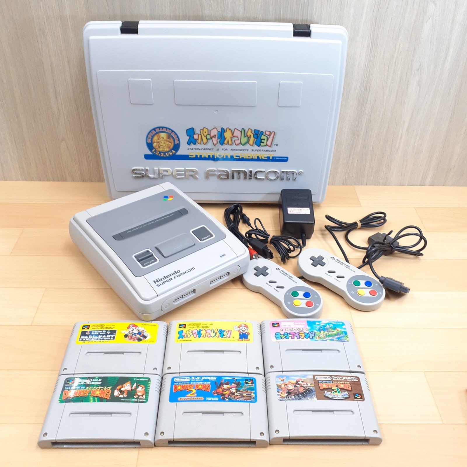 Nintendo Super Famicom Console Japan with Super Mario Storage Case &6 Games SNES