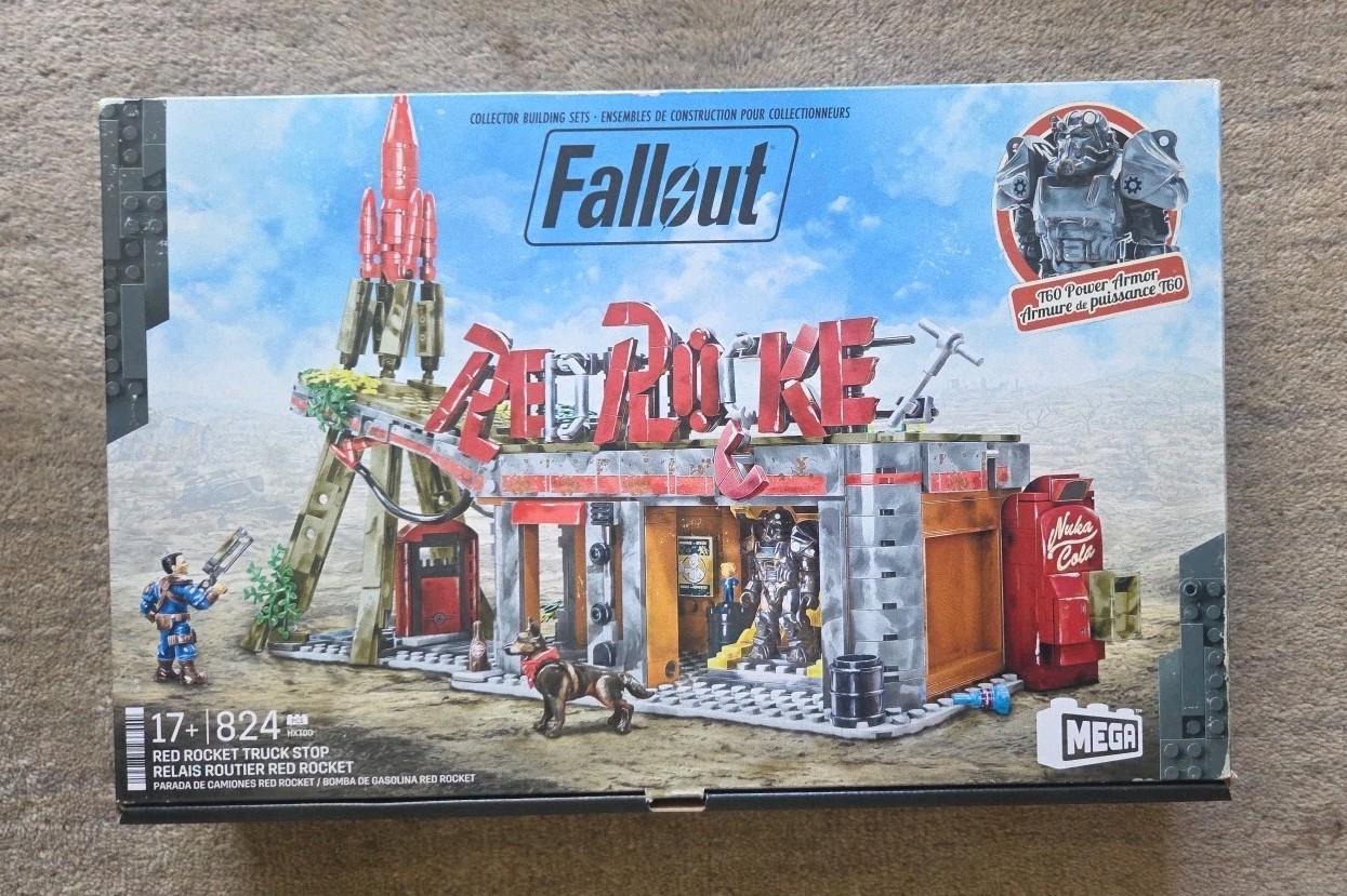 Fallout Red Rocket Truck Stop MEGA Bloks 824 Pieces NEW/SEALED Collectors Set