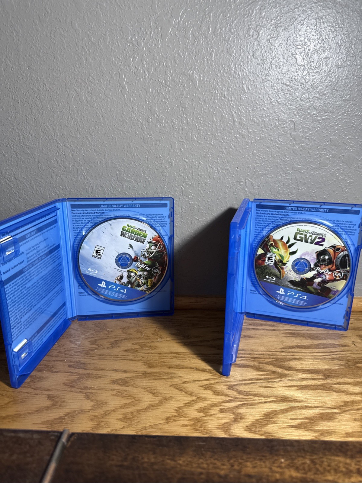 Plants Vs. Zombies Garden Warfare 1 and 2 (Sony PlayStation 4) PvZ GW2 GW1
