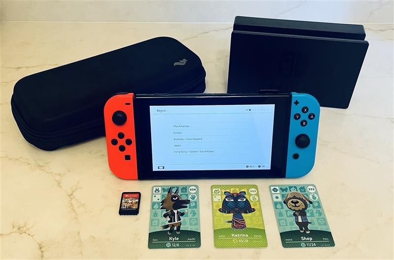 Nintendo Switch Bundle Red Blue Joy-Cons + ATV Game + Amiibo Cards
