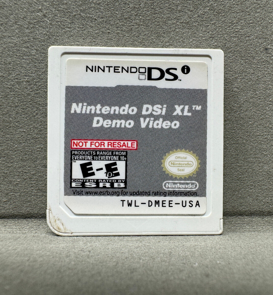 Nintendo DSi XL Demo Video Volume 1 (Nintendo DS) *NOT FOR RESALE – KIOSK DEMO*