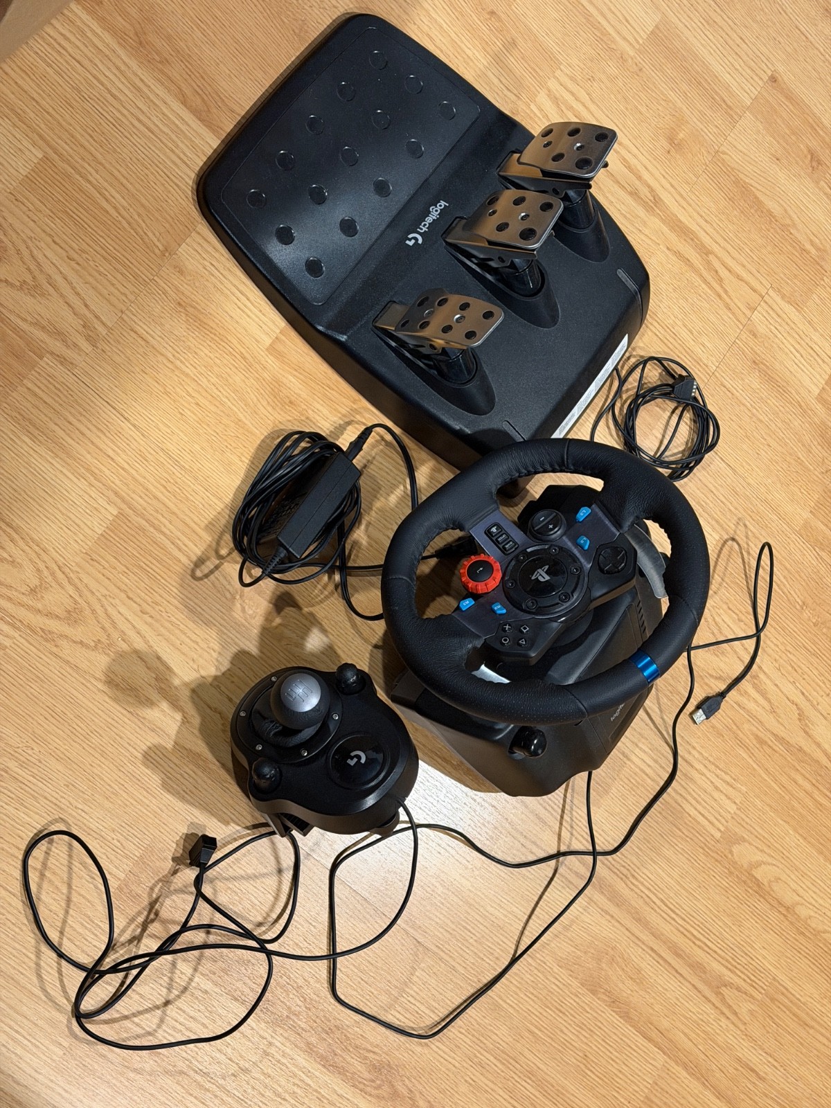 (Mint) Logitech G29 Driving Force Racing Wheel – Black (941-000110)