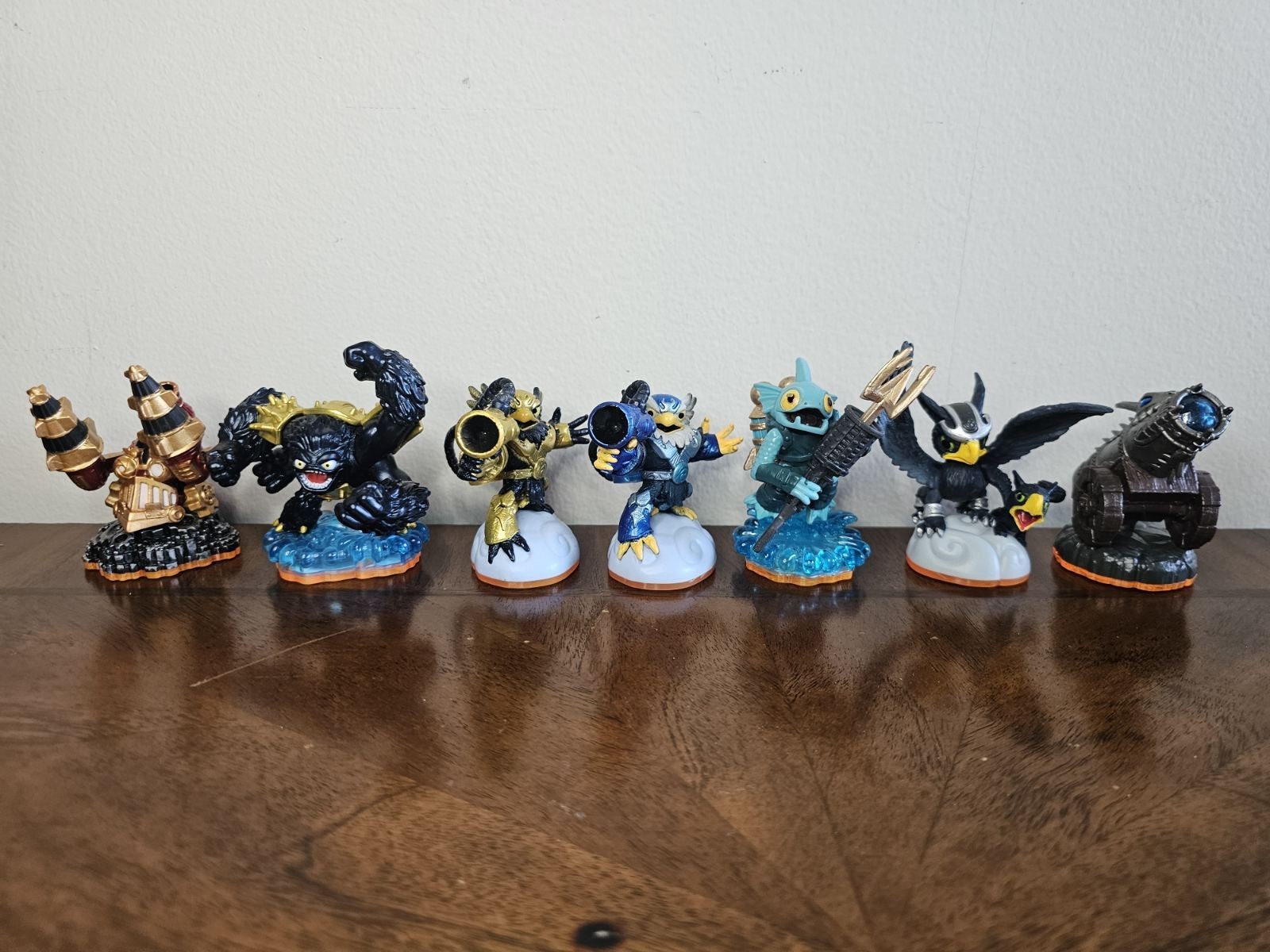 Skylanders Character Figure Lot Eruptor Gill Grunt Stealth Elf Spyro 2013