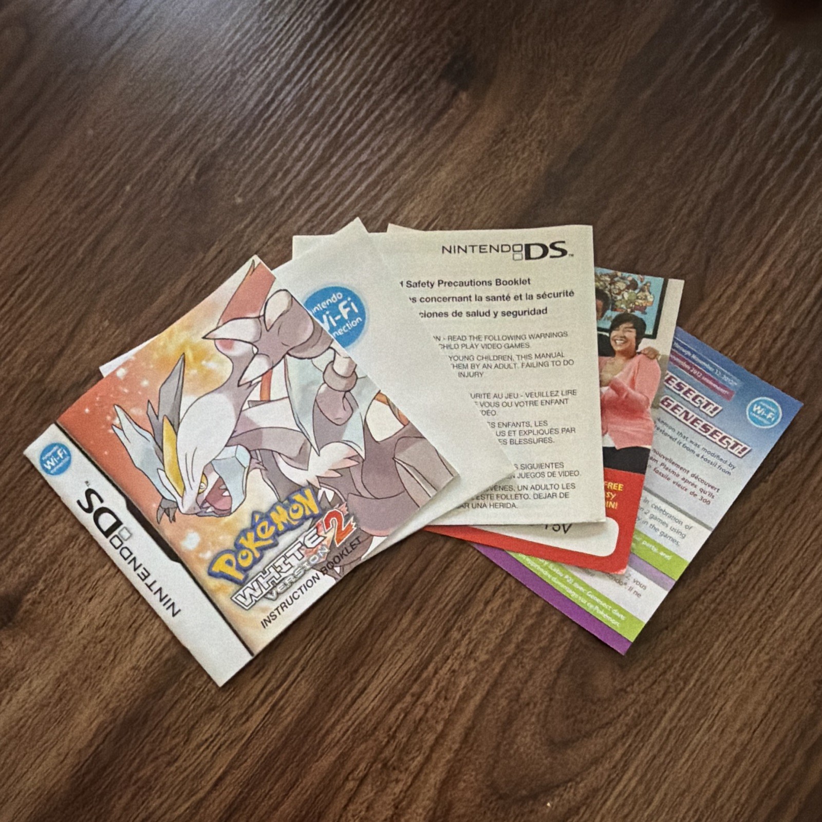 Nintendo Pokémon White Version 2 Nintendo DS 2012 NTSC-U/C E Manual Included