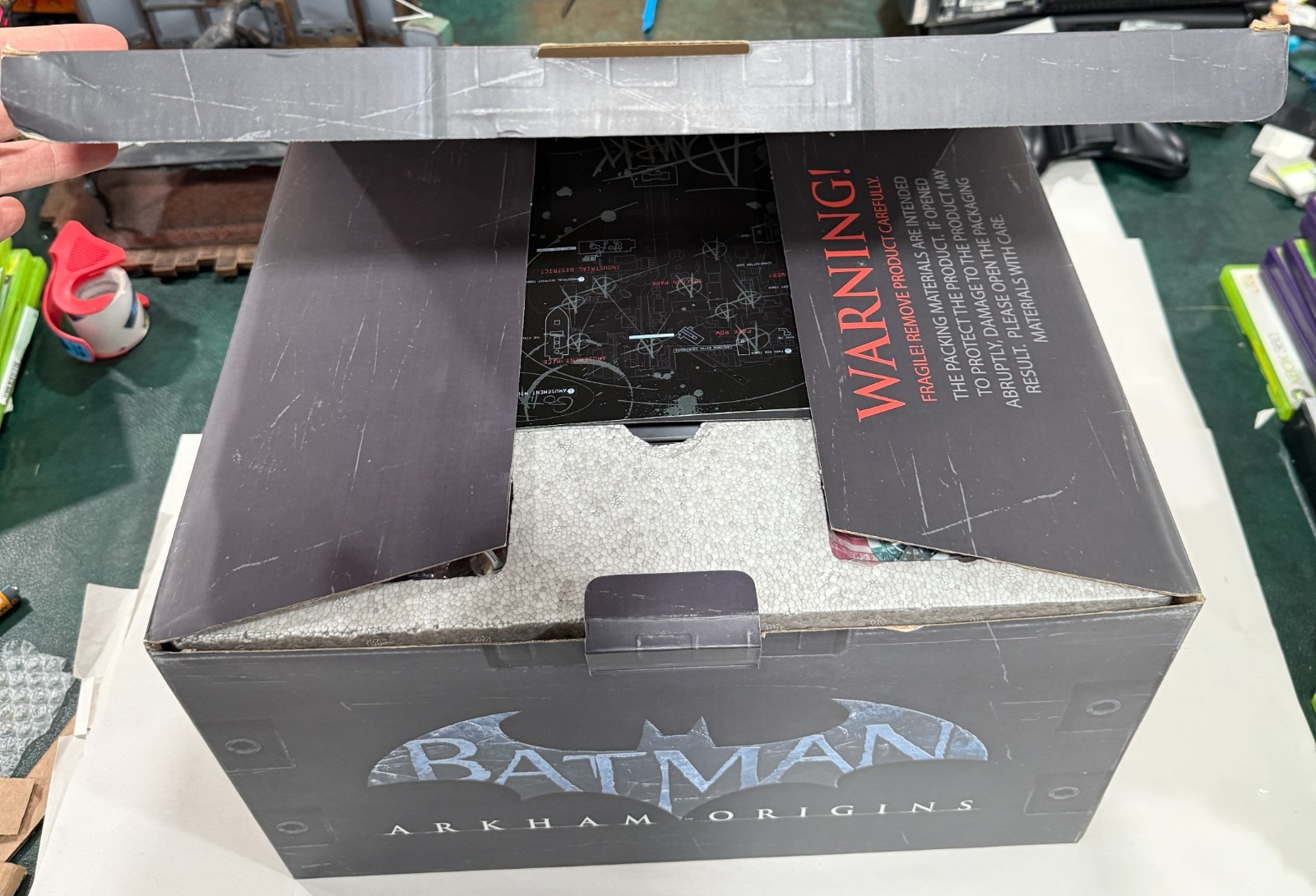 Batman Arkham Origins Collectors Edition – Xbox 360 – Inserts + Statue, No Game