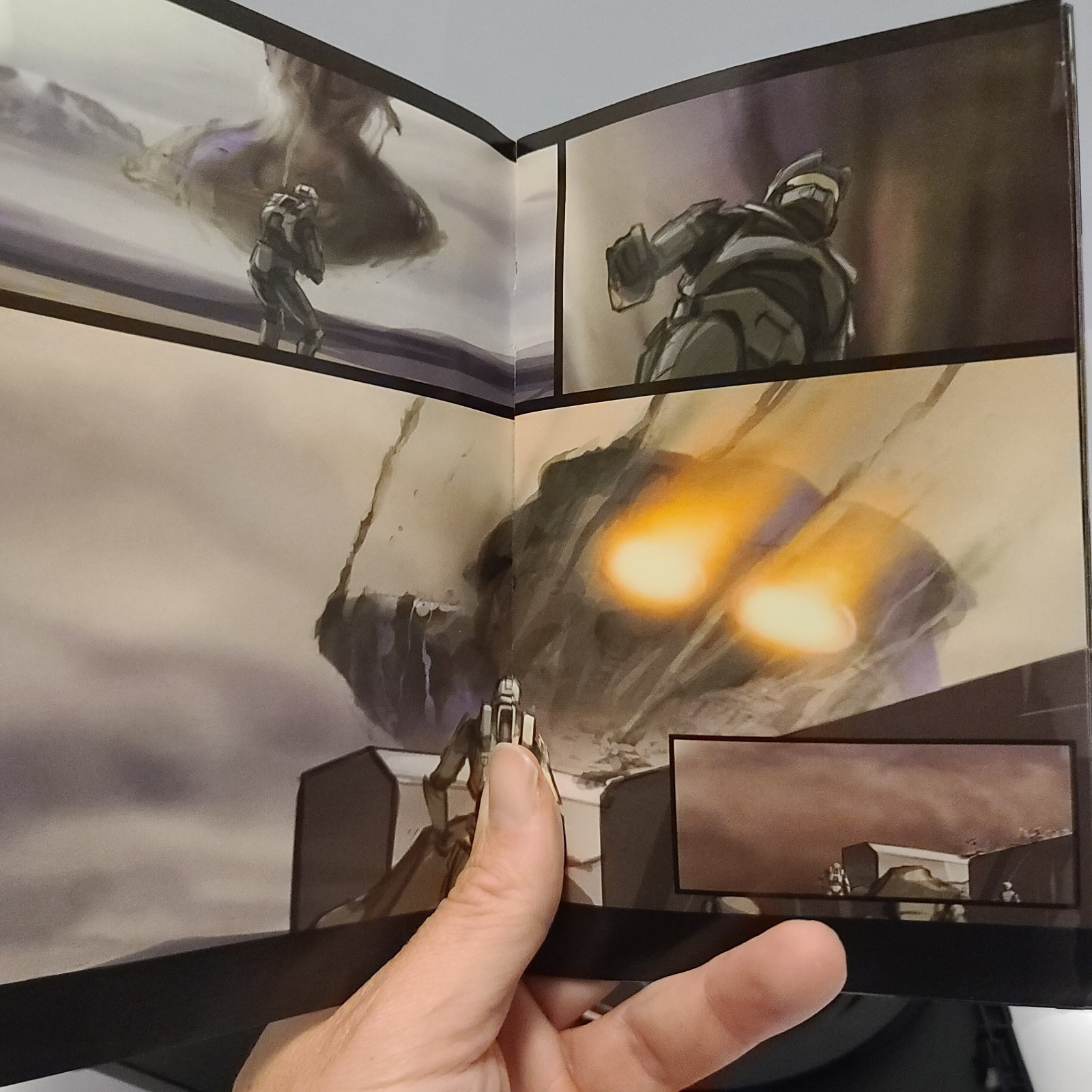 Halo 3 Essentials 2-discs w/booklet Xbox 360 Excellent Condition