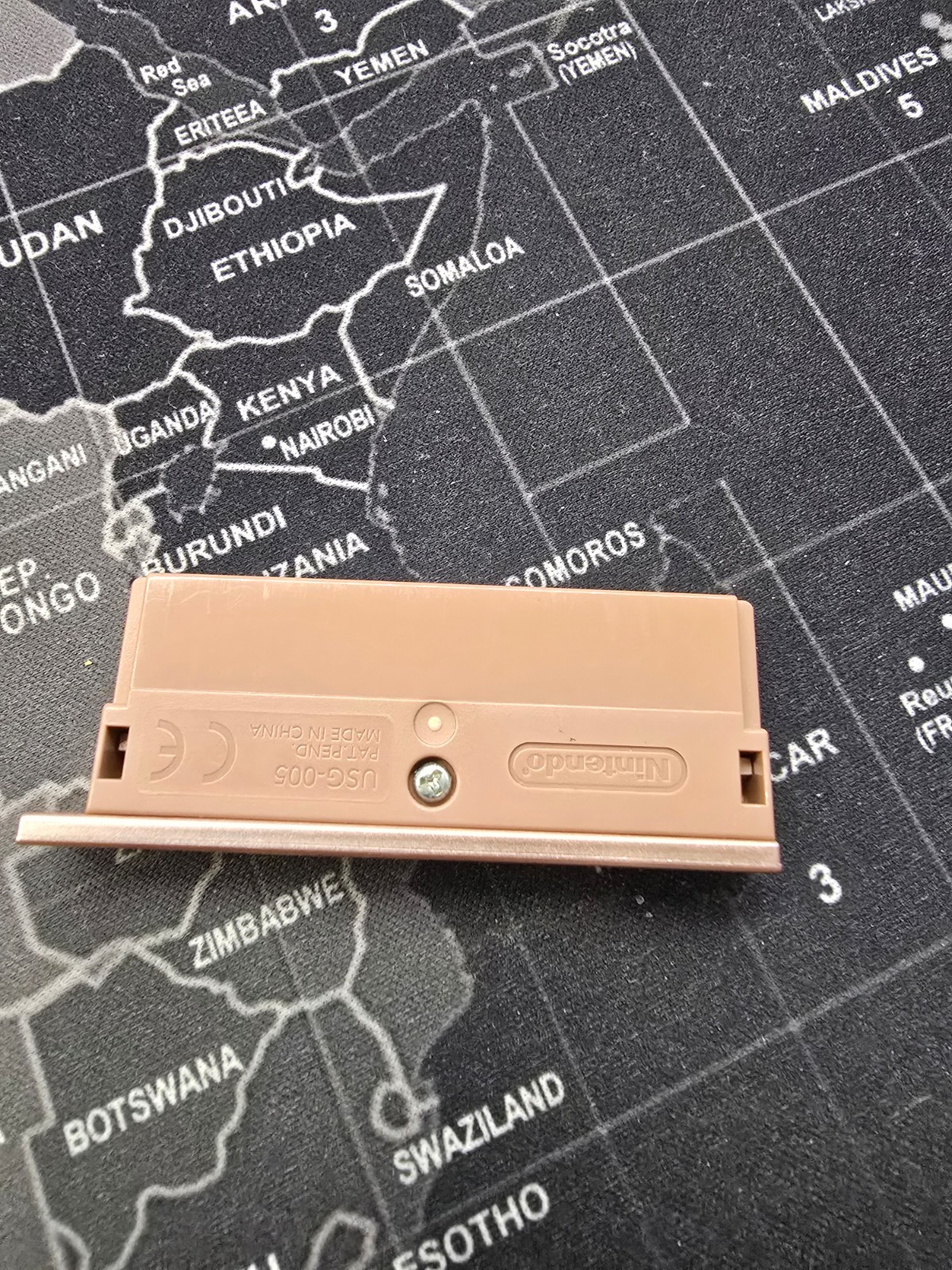 Authentic Nintendo DS Lite GBA Slot Dust Cover Original – Used USG-005