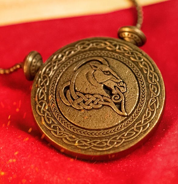 The Elder Scrolls Whiterun Honorary Citizen Chest Key Necklace Banner Map Bundle