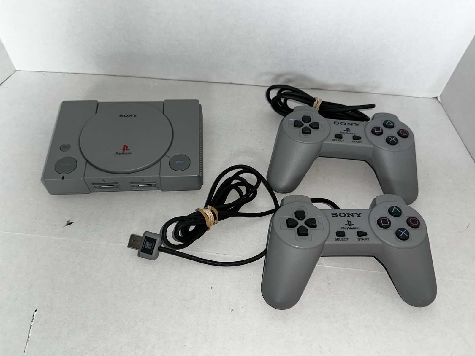 SONY Playstation Classic Mini Console ! +2 Controllers ! No Power Cord